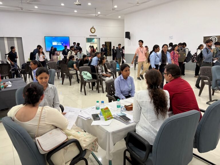 Recruitment drive was organized at DRB Sindhu Mahavidyalaya Nagpur